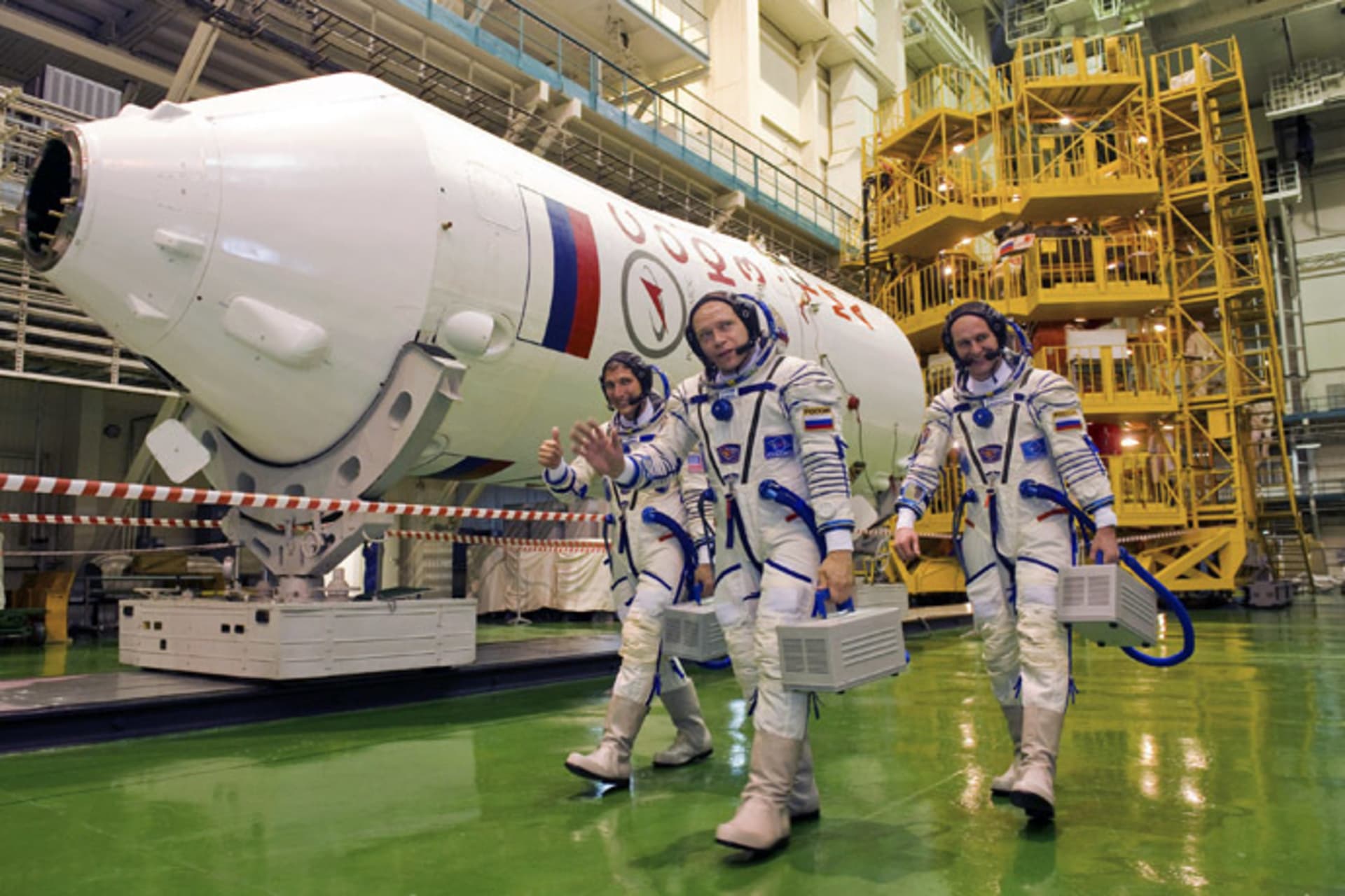 Ruští astronauti na Měsíc nepoletí...