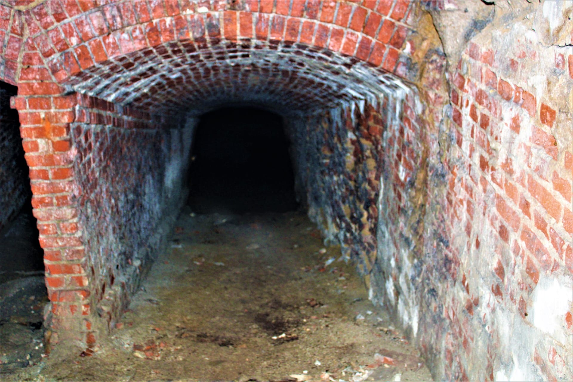 podzemní továrna Krabbs5
