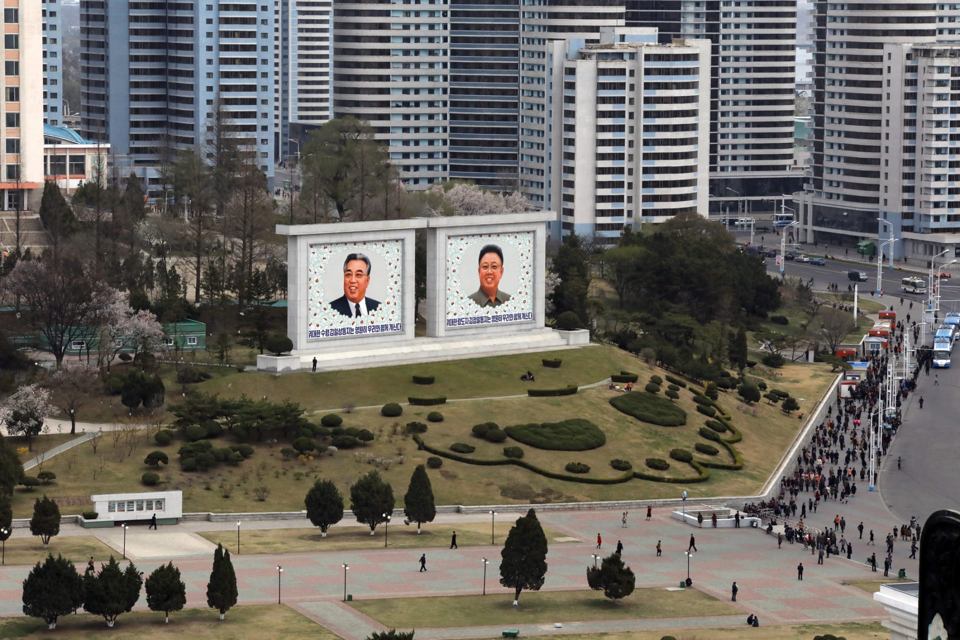 Kim Ir-sen a jeho syn Kim Čong-il
