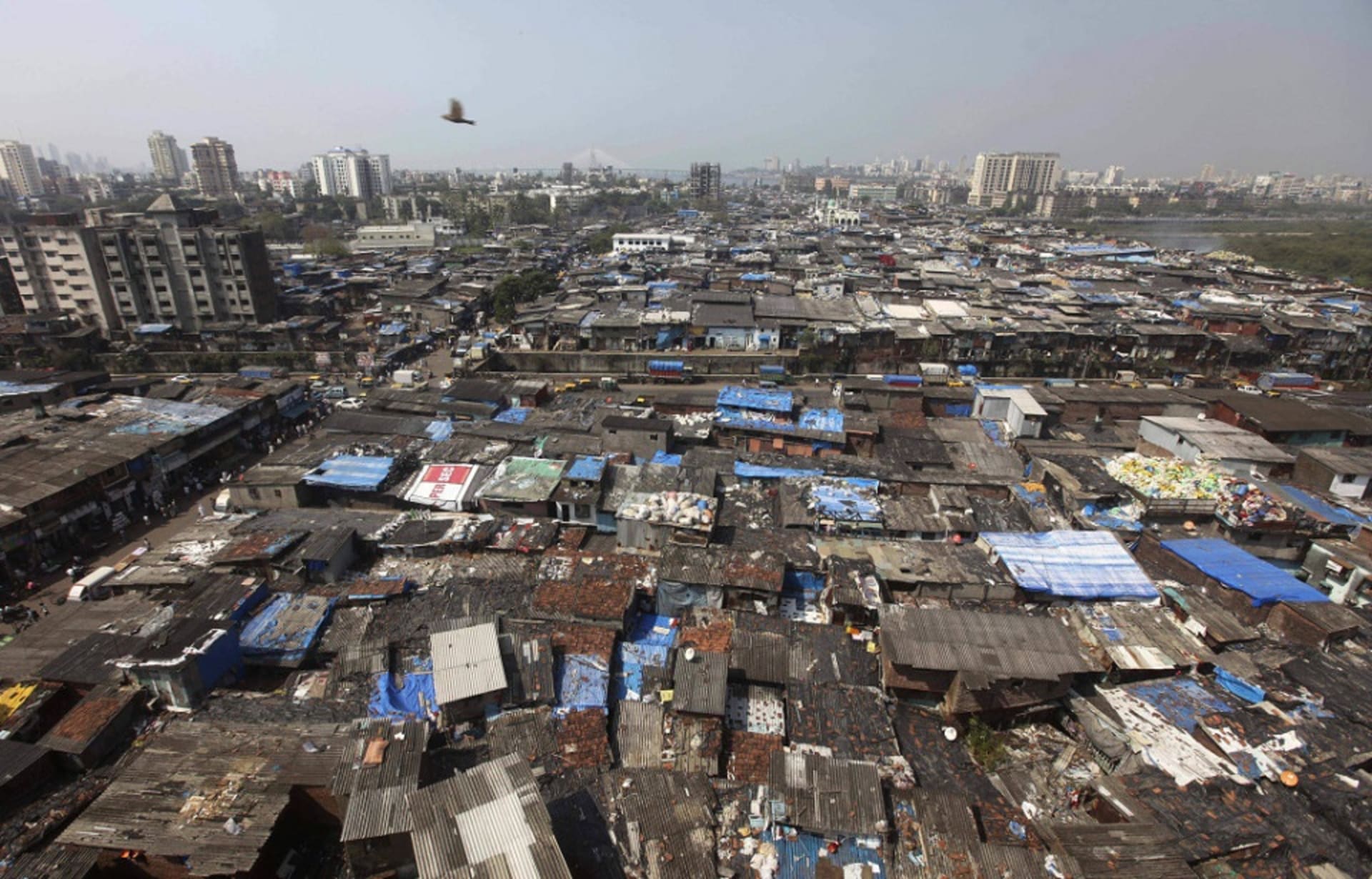 Dharáví: Do nitra indického slumu