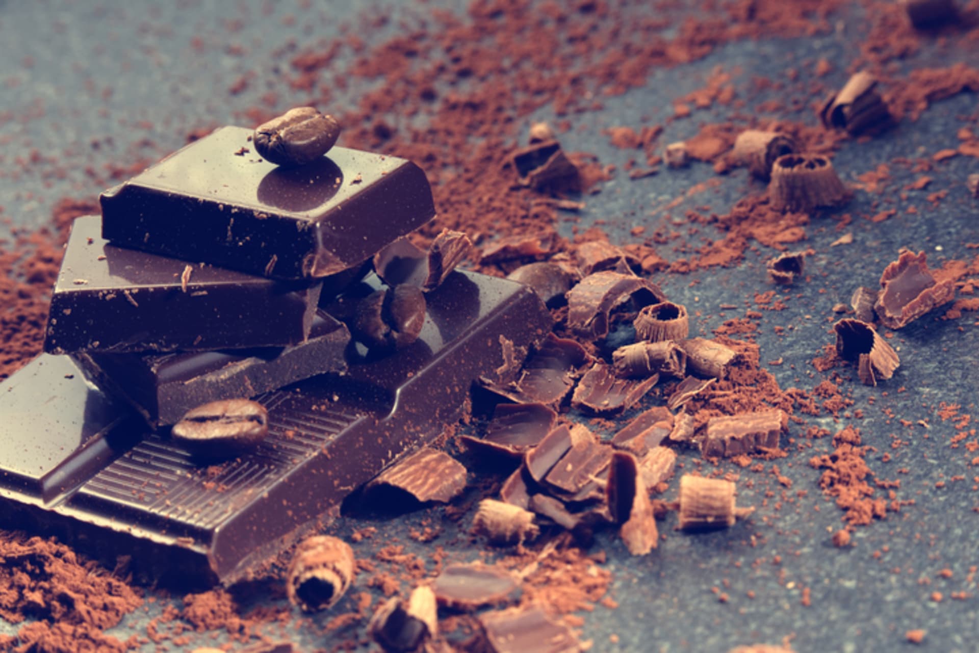 Hořká čokoláda může být ideální alternativou sladkého pro ty, kteří mají mlsný jazýček.