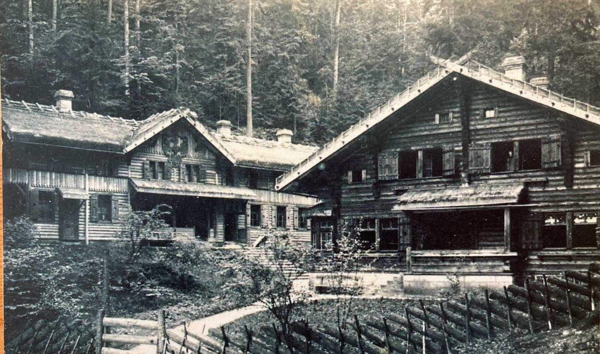Takhle vypadaly chaty Na Tokáni ve 30. letech minulého století