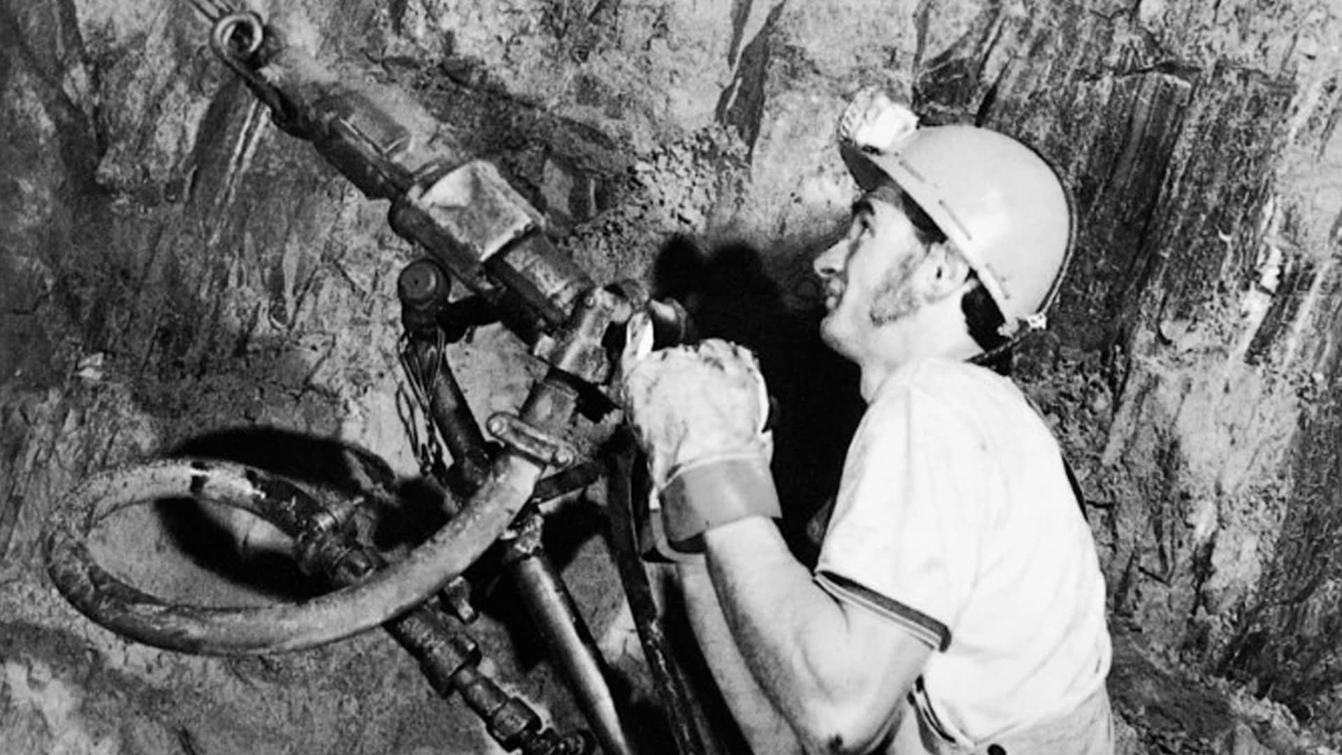 Vrtací práce v rudném hornictví, 70. léta 20. století