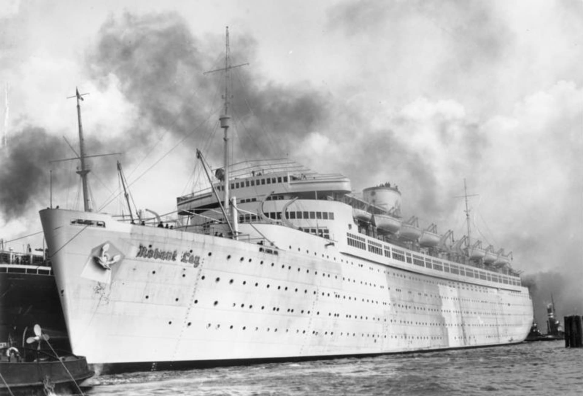 Jednou z velkých transportních lodí, které křižovaly na konci války Baltem, byl i Robert Ley