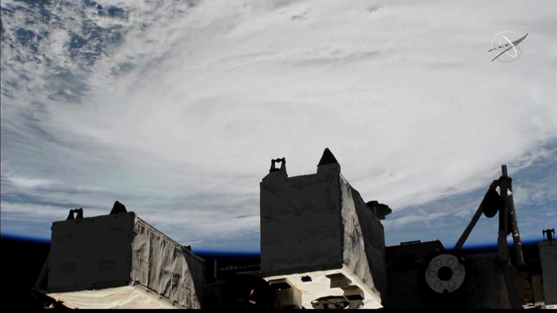Mezinárodní vesmírná stanice prolétá nad hurikánem Dorian     