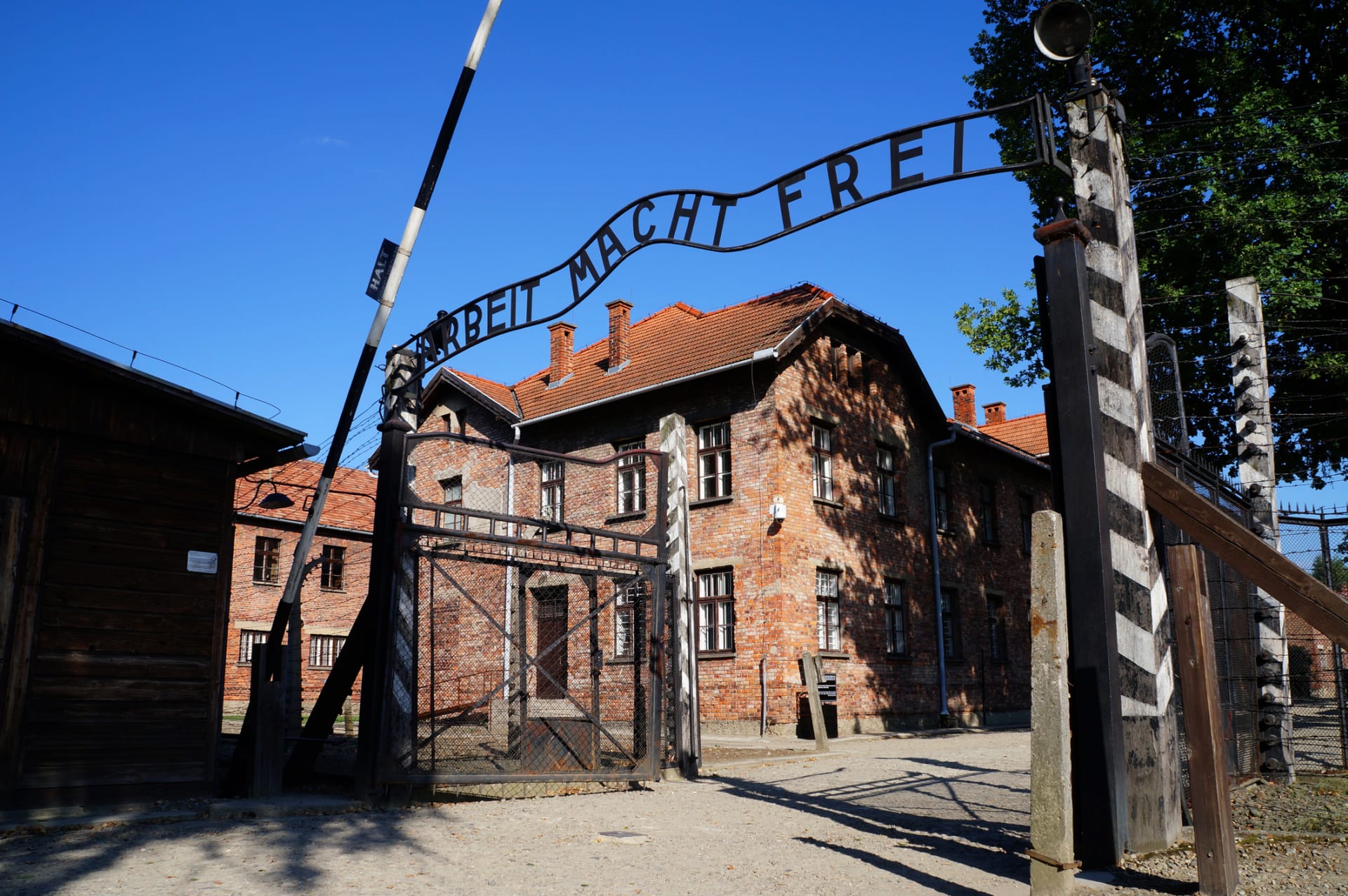Vznikaly by koncentrační tábory po celém světě?
