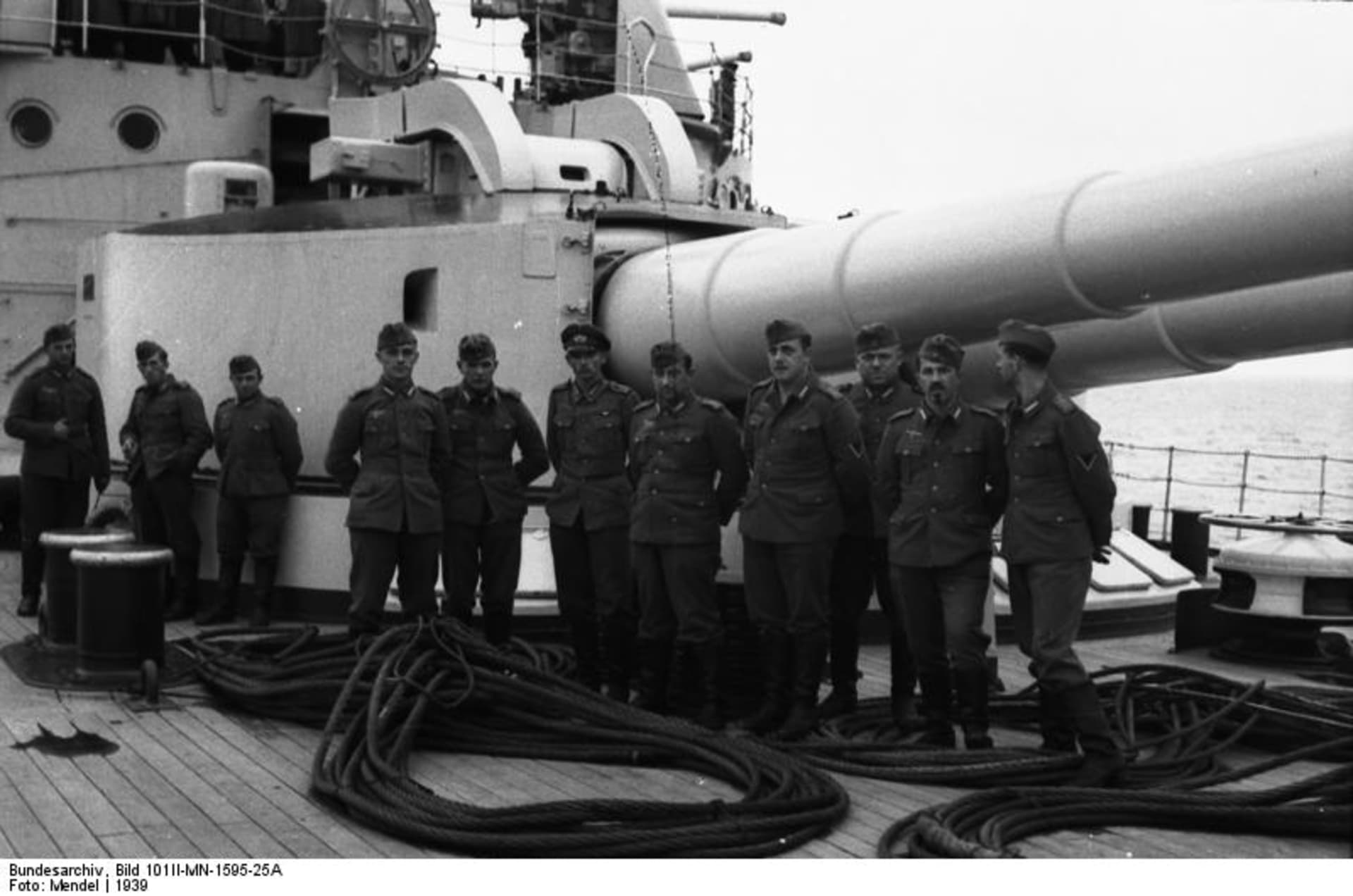 Německá školní loď Schleswig-Holstein: Právě její výstřely zahájily druhou světovou válku
