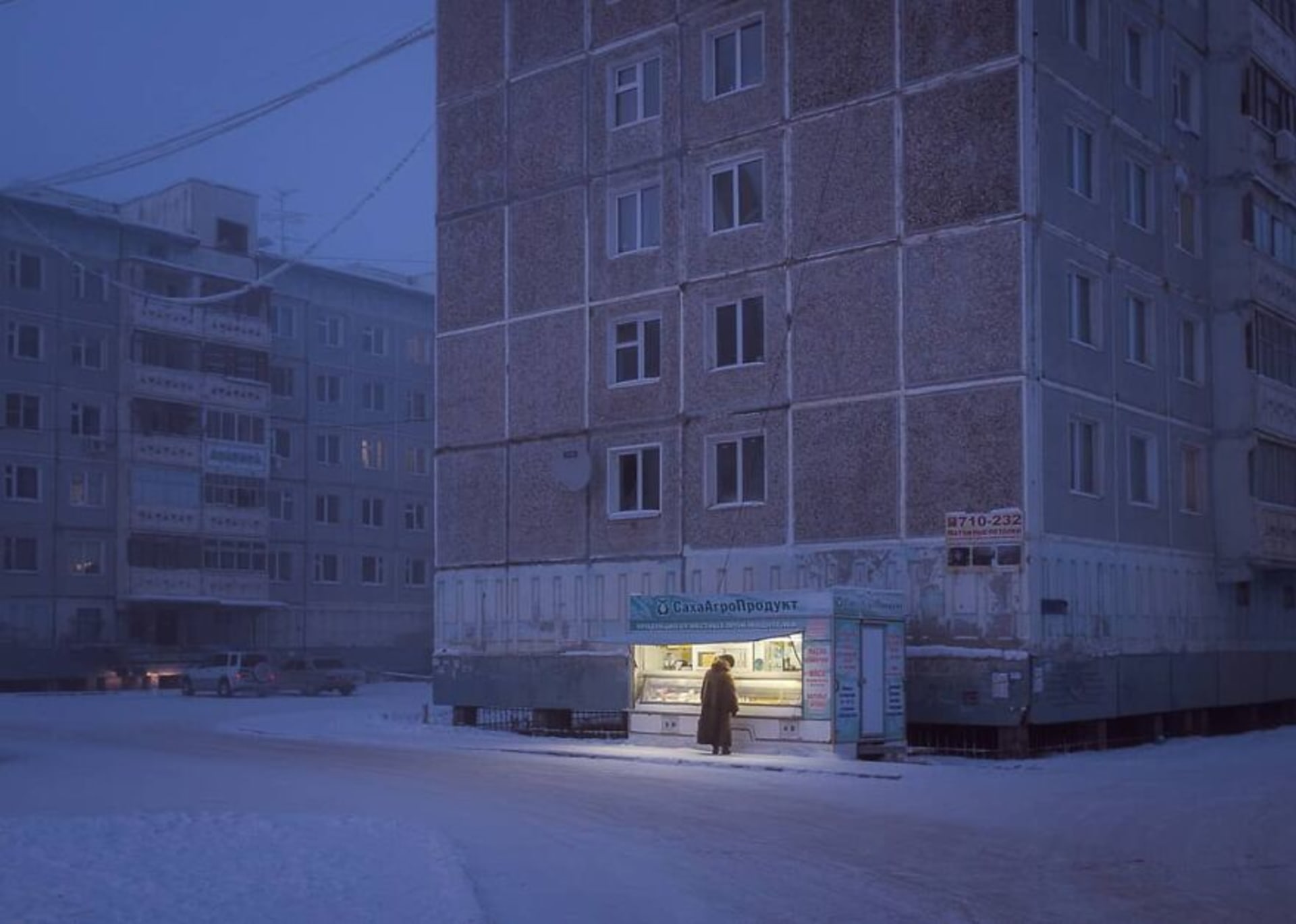 Domy v Jakutsku většinou stojí „na nohách“, aby teplo domu nerozpustilo permafrost, na kterém stojí