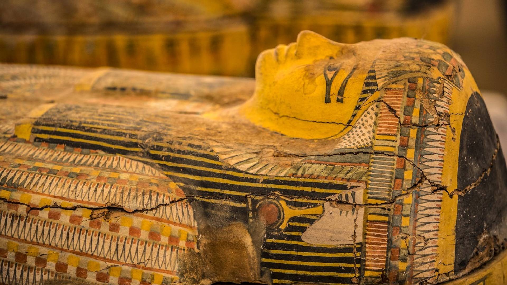 Dřevěné sarkofágy se nacházejí v Egyptě poměrně často, většinou jsou ale porušené