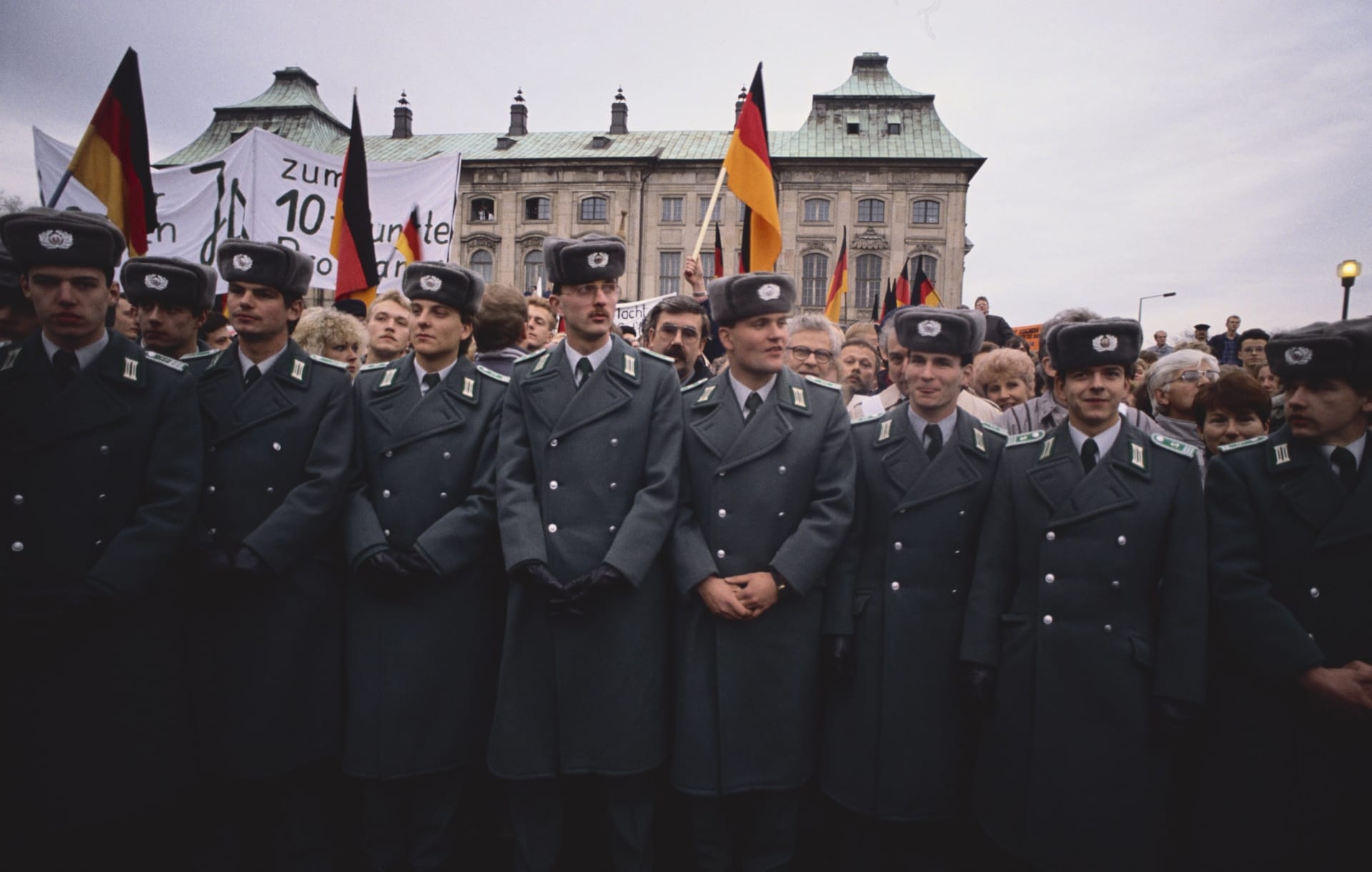 Prosinec 1989 v Drážďanech a přípravy na příjezd spolkového kancléře Helmuta Kohla
