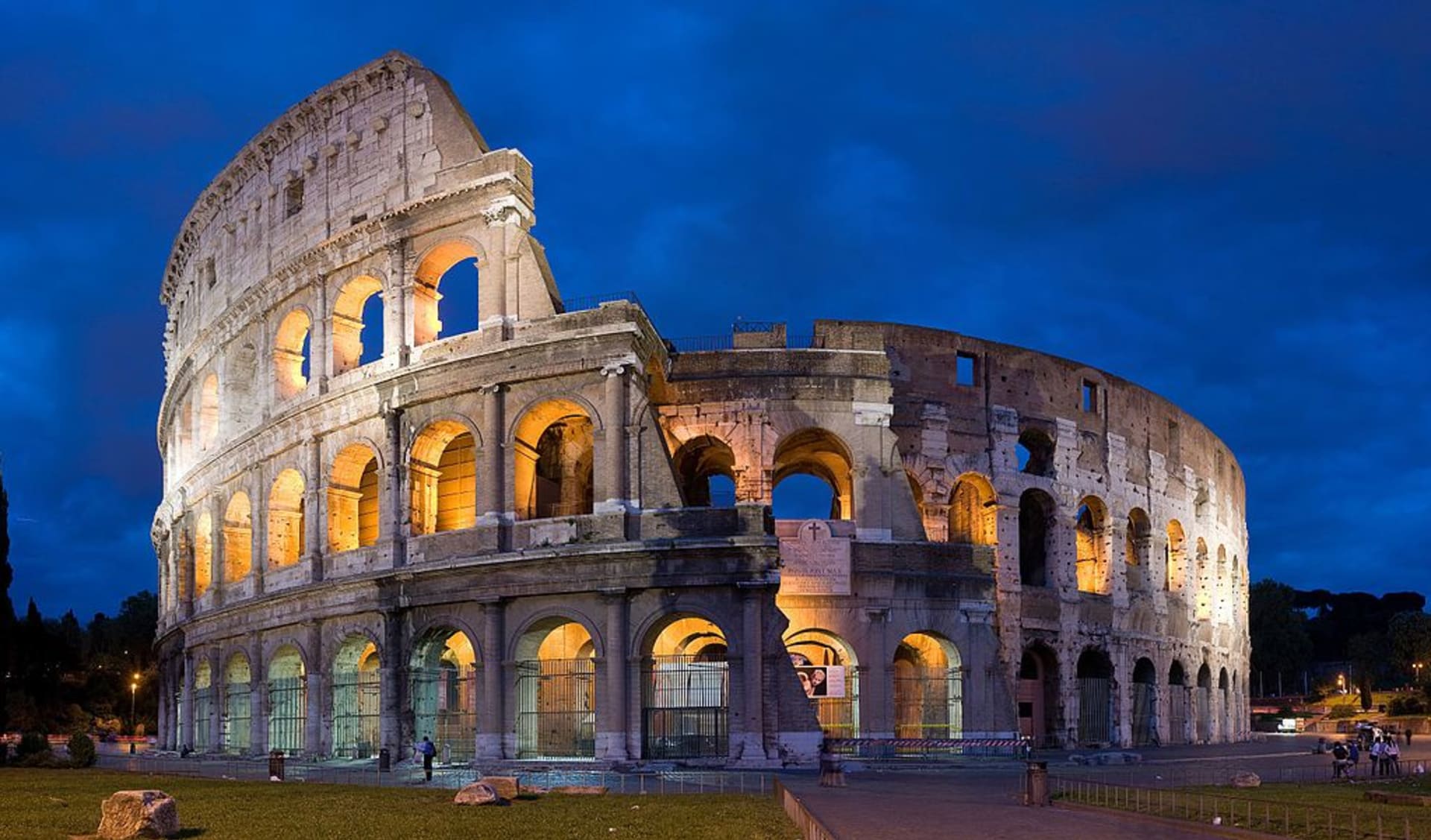 Koloseum v Říně - symbol římské moci