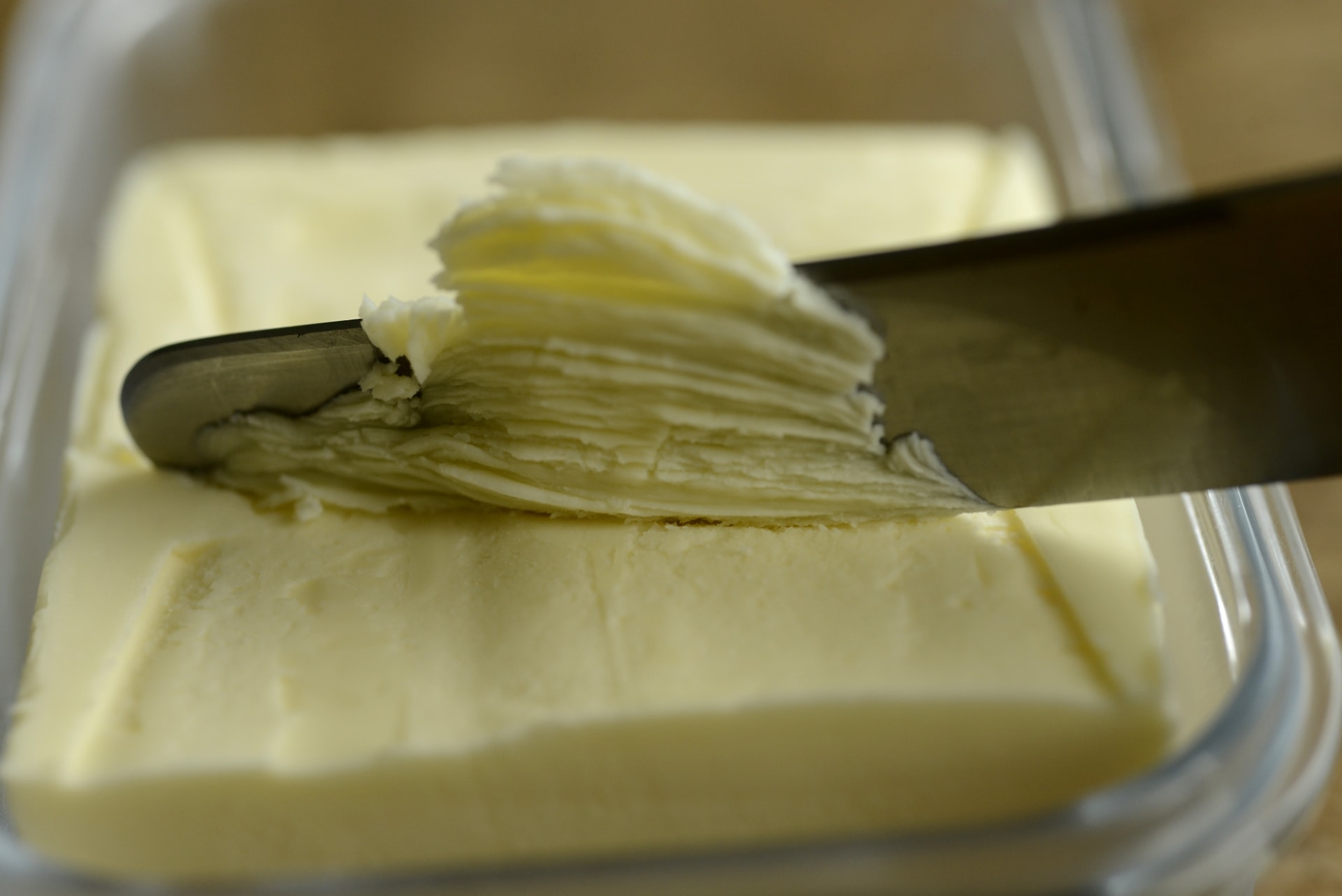 Máslo je trvanlivější než jeho náhražky.