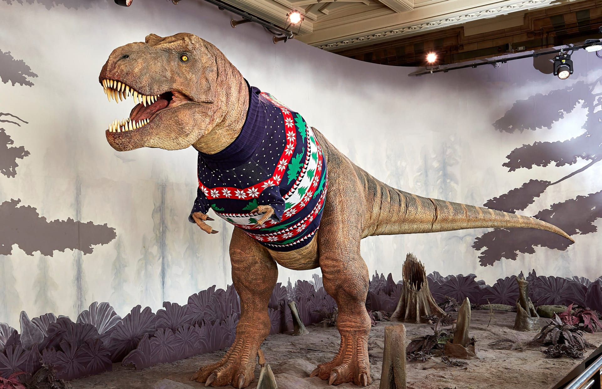 Přirodopisné muzeum v Londýně obléklo Tyrannosaura do svetru
