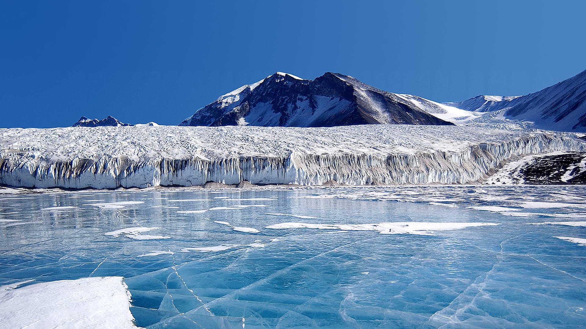 Antarktida je úchvatná jako ledová královna