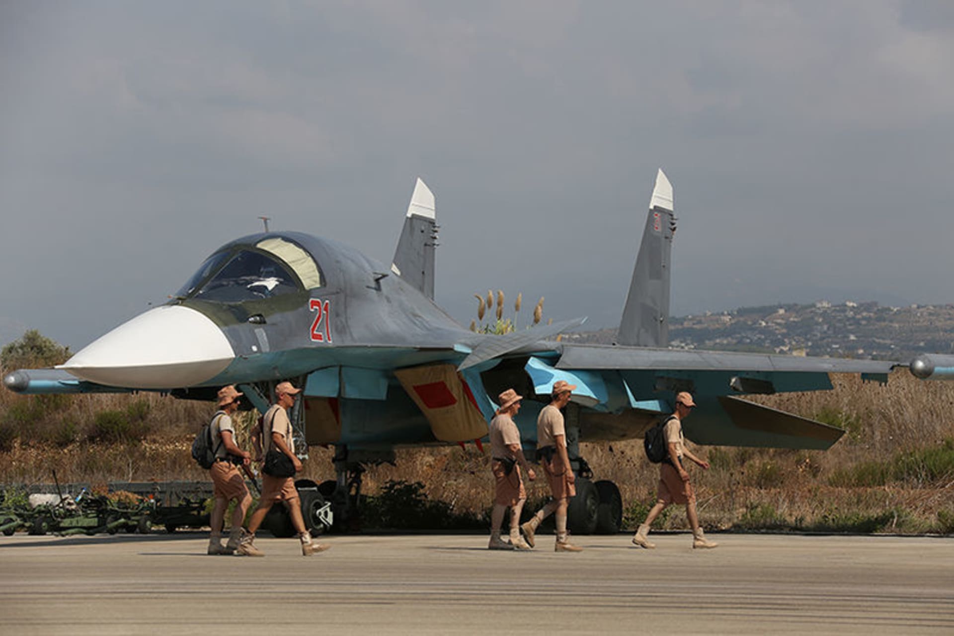  Su-34 na ruské letecká základně Hmímím v Sýrii