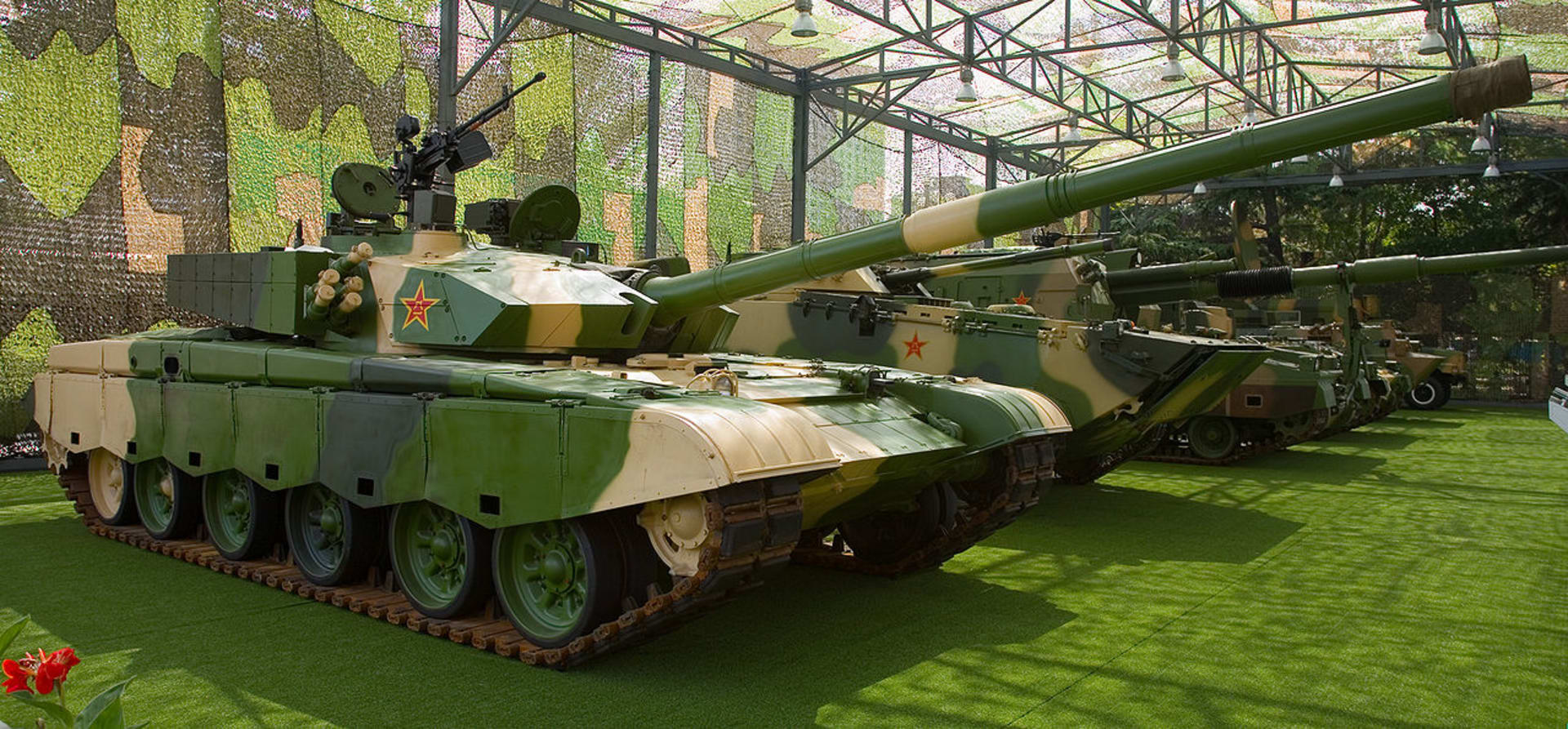 Tank typu T-99 se má stát páteří čínských tankových vojsk