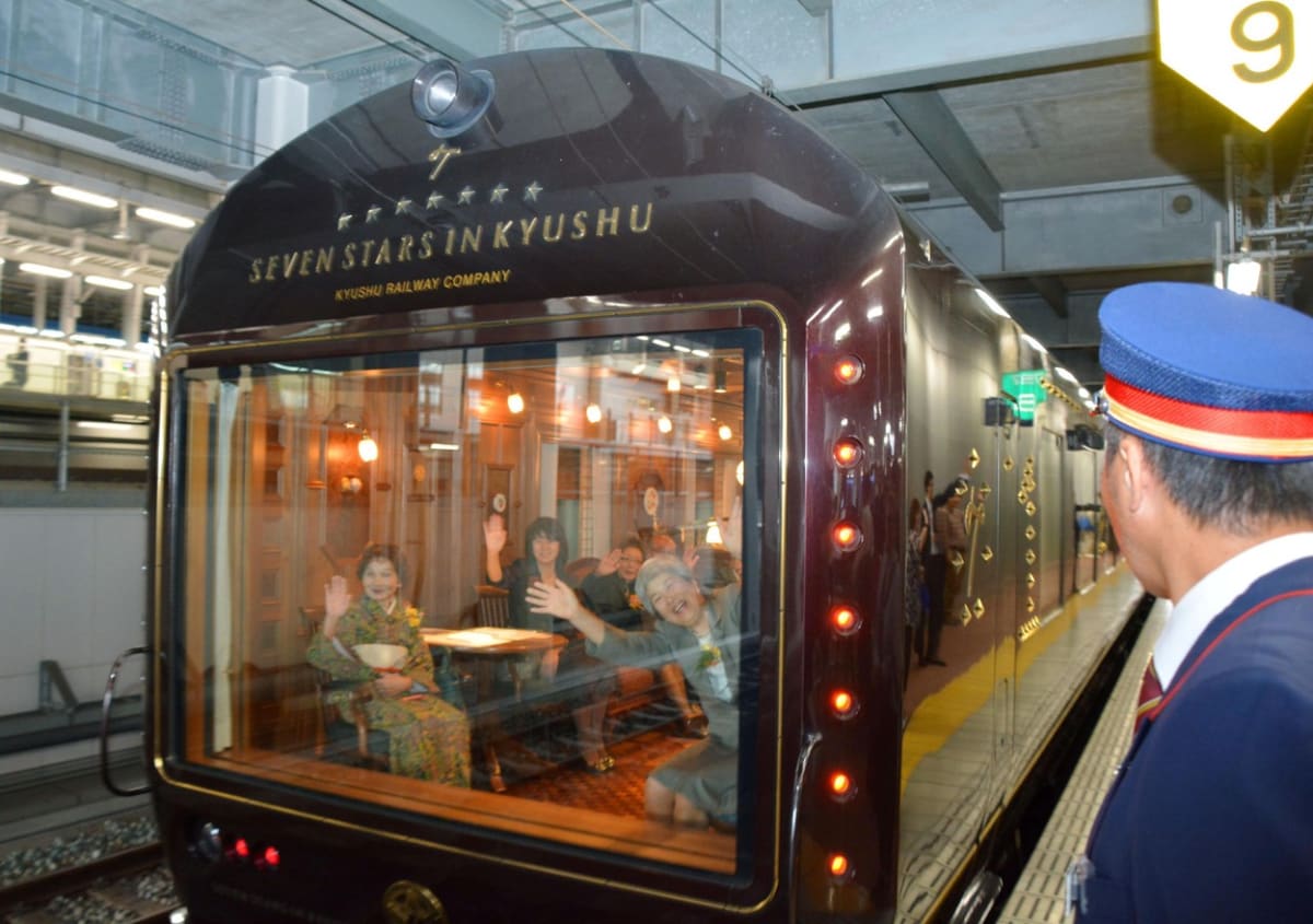 Nejkrásnější vlaky světa: Nanatsuboshi, Japonsko - Obrázek 2
