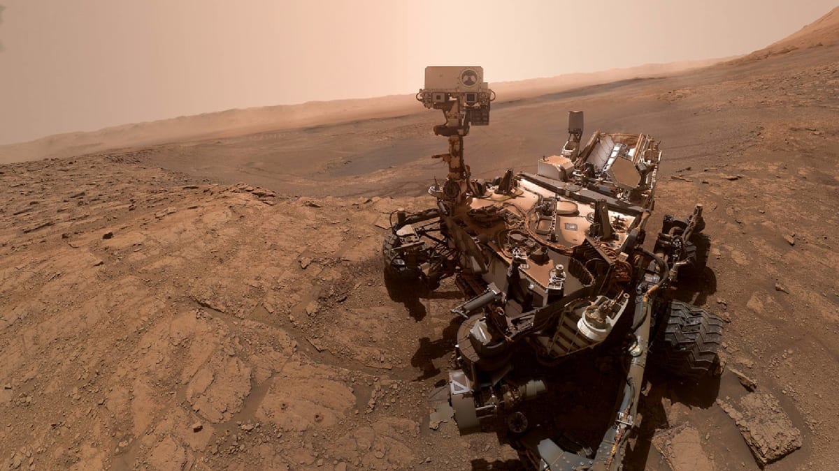 Curiosity putuje po povrchu Marsu od roku 2012