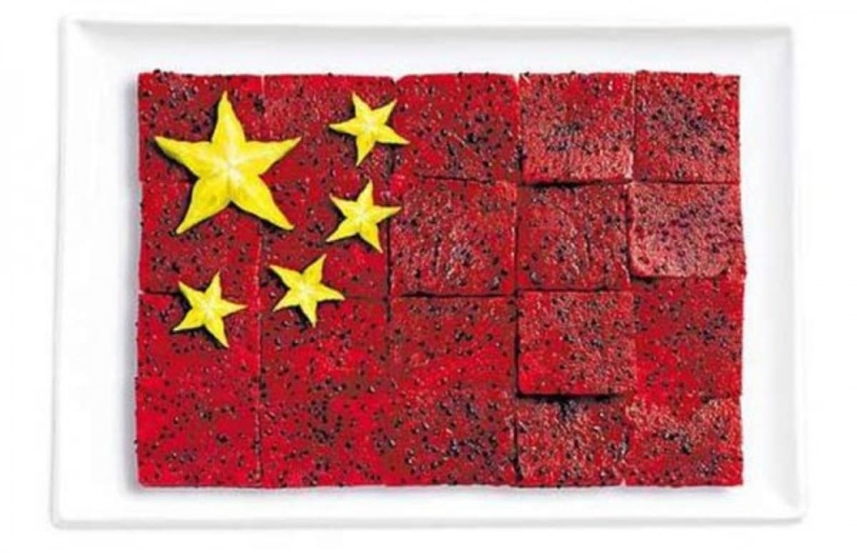 Čína: Pitája a karambola.