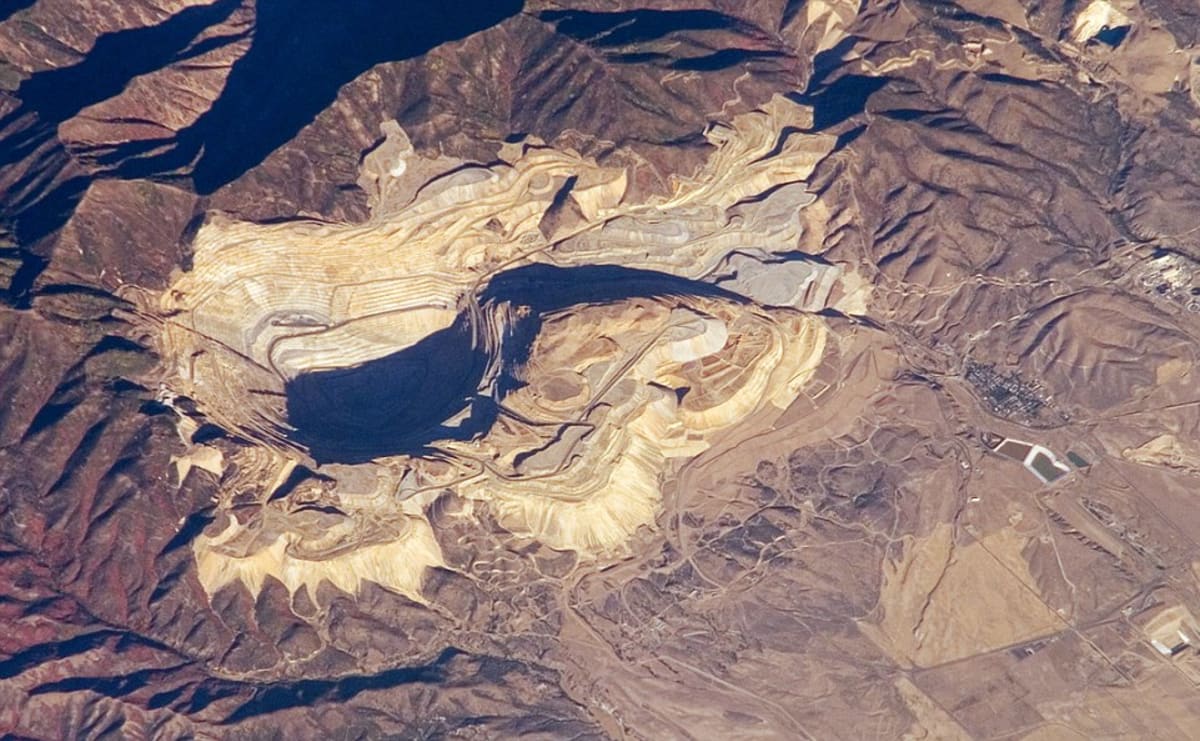 Důl na měď v Utahu má na délku 4 kilometry