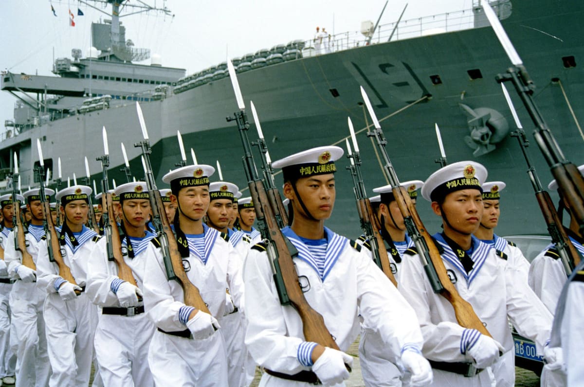 Ozbrojení příslušníci čínského válečného námořnictva
