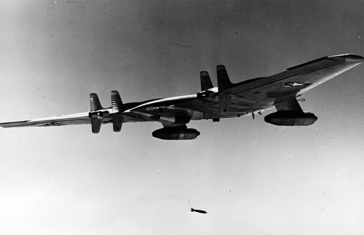 Bombardér YB-49 - Obrázek 5