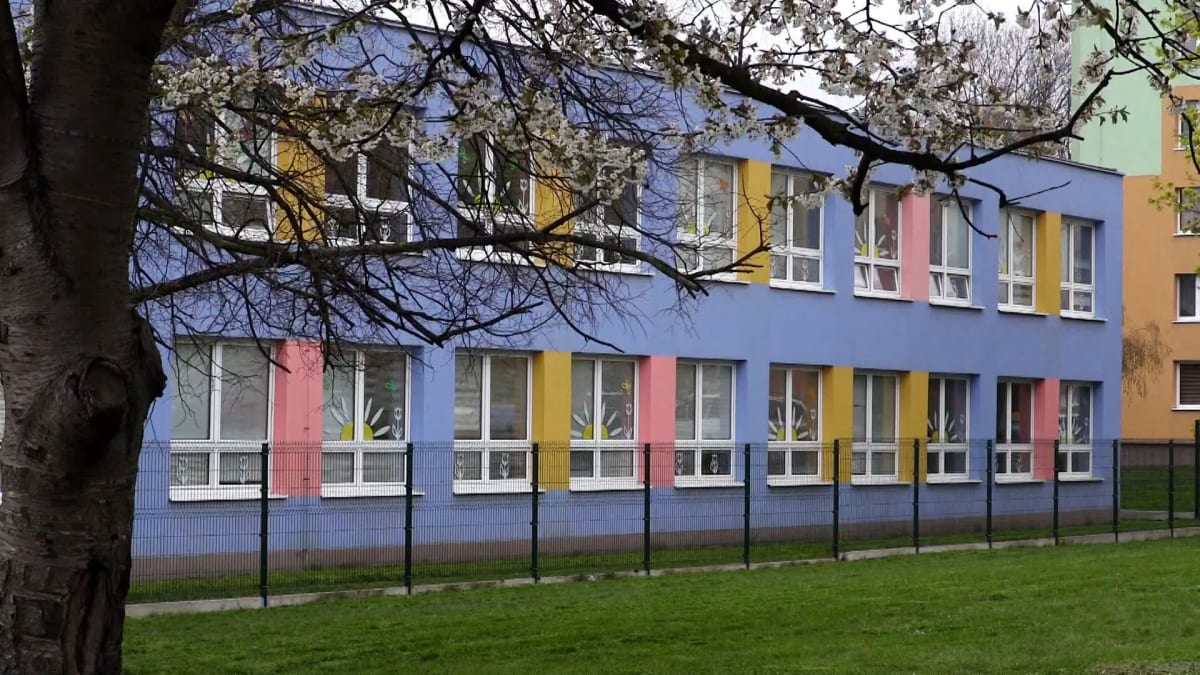 Základní škola Za Chlumem v severočeské Bílině je pod zostřeným dohledem