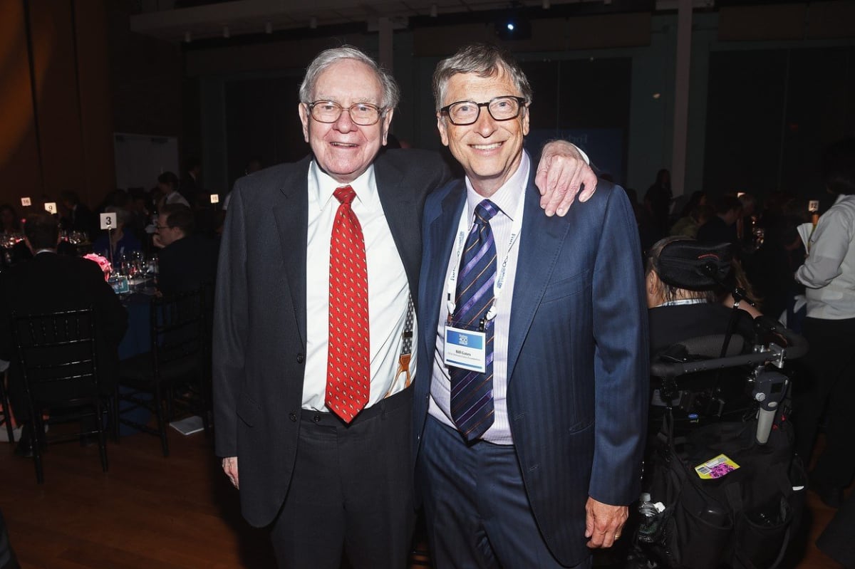 Přátelé Bill Gates a Warren Buffett před dvěma lety.