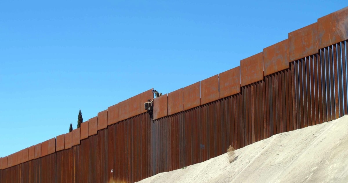 Americký plot proti imigrantům - Obrázek 7