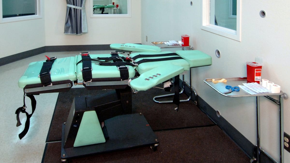 Popravčí komora v San Quentinu určená k popravám smrtící injekcí