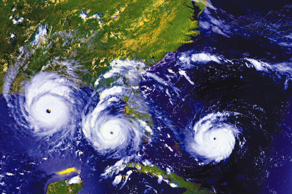 Tři hurikány současně