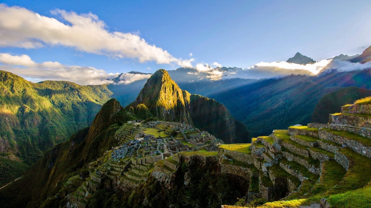 Dokonalost Machu Picchu v zapadajícím slunci