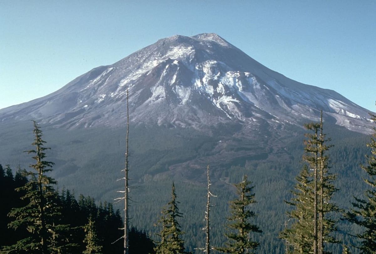 Svatá Helena - sopka, která může za nejničivější erupci v historii USA - nechvalně proslulá americká sopka