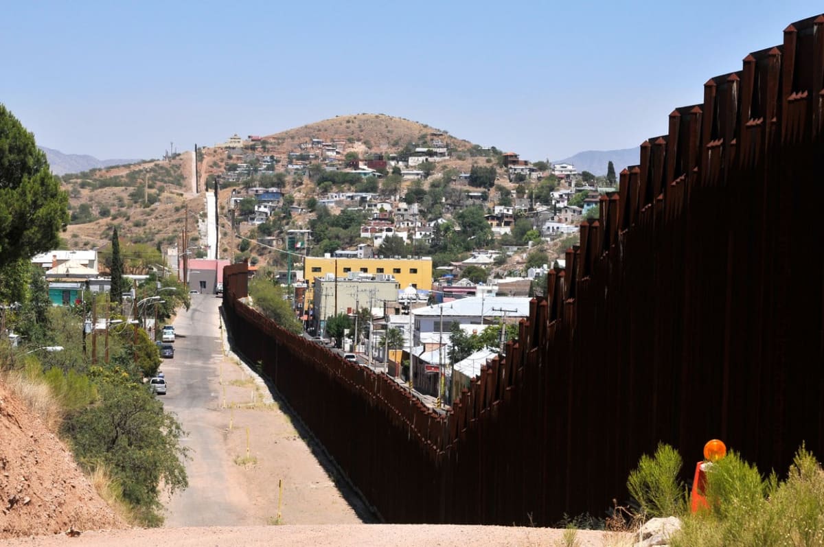 Americký plot proti imigrantům - Obrázek 4