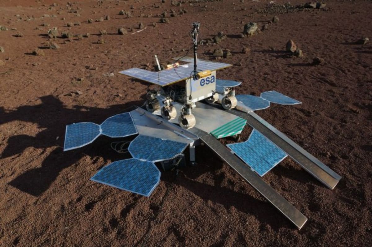 Pozemní testování roveru a přistávací platformy ExoMars 2018