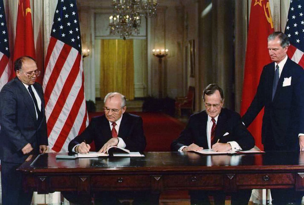 2 autority 20. století - Bush a Gorbačev
