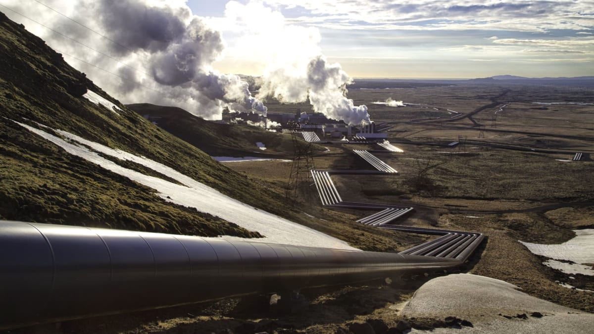 Islandská geotermální elektrárna Hellisheidi