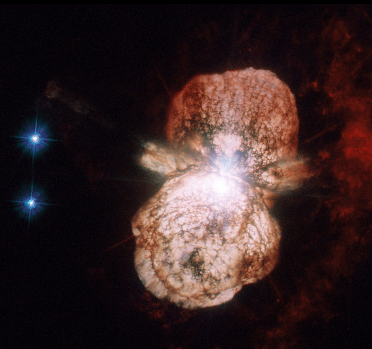 Binární systém Eta Carinae se mění v supernovu