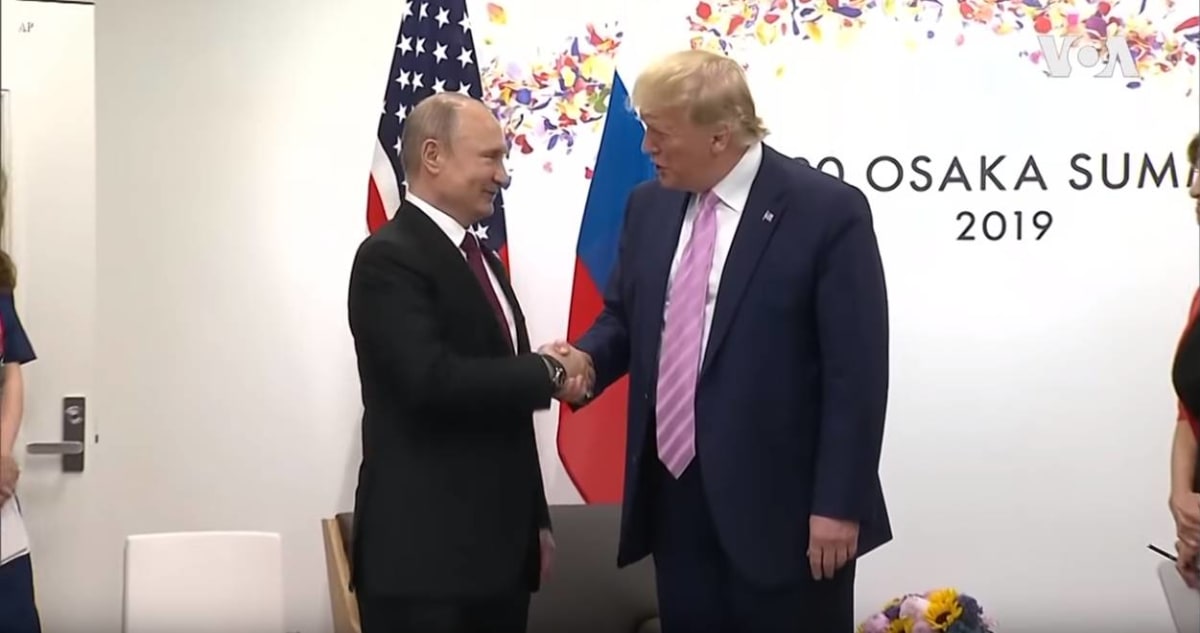 Trump a Putin na summitu G 20 v Osace