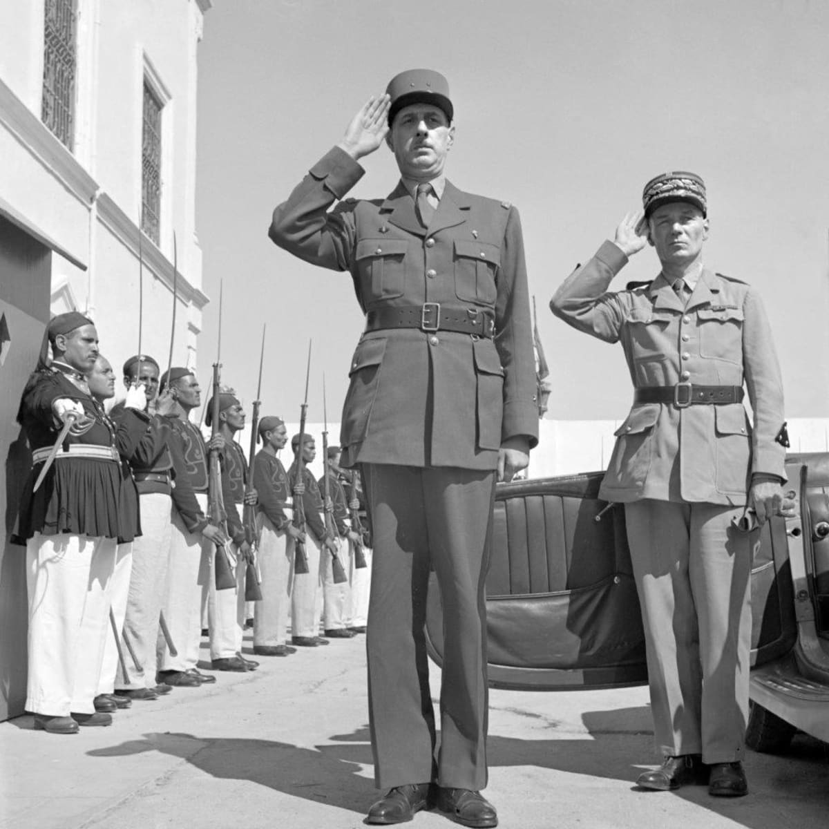 Charles de Gaulle v roce 194 v Tunisku