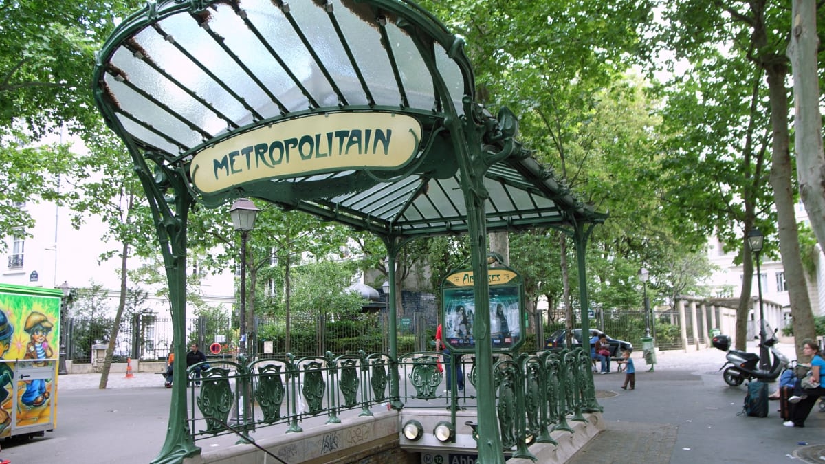 Vstup do pařížského metra