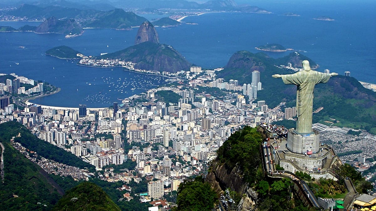 Ježíš dohlíží na Rio