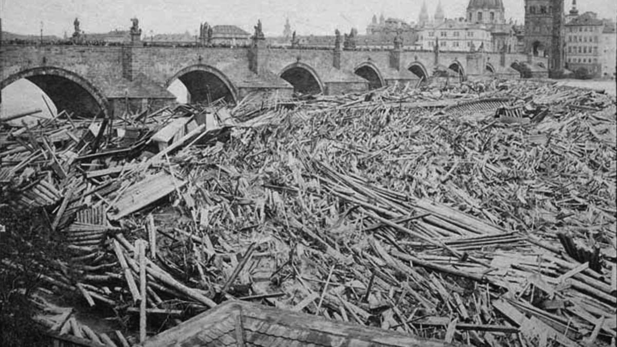 Povodeň u Karlova mostu v roce 1872