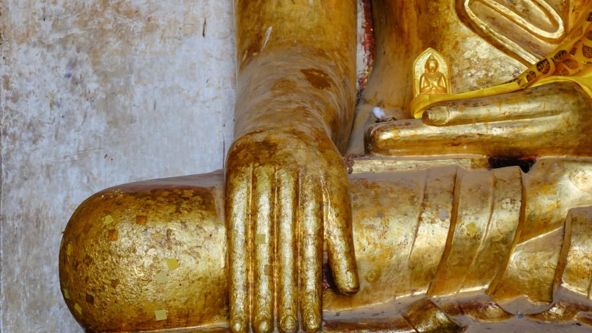 Bagan Thatbyinnyu Temple detail
