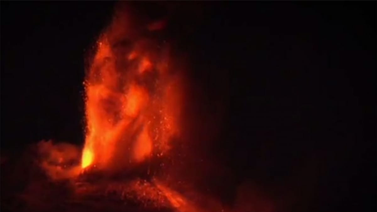 etna_eruption660