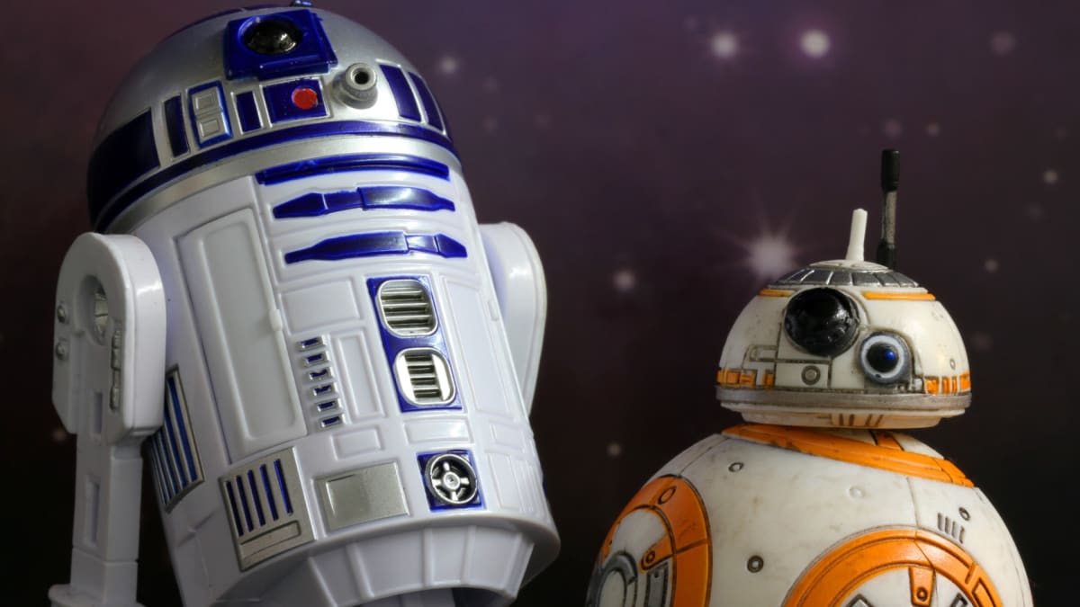 R2-D2 a BB-8 patří k obrovsky populárním droidům ze světa Hvězdných válek.
