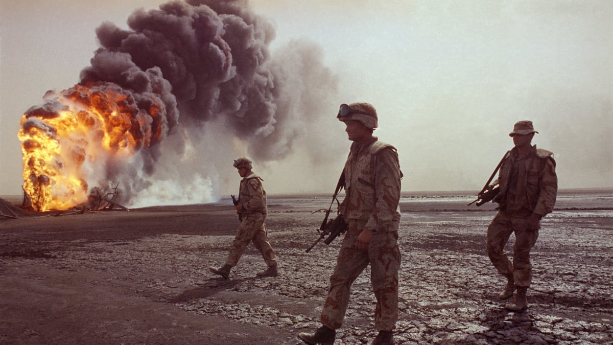 Kuvajt se z několikaměsíční okupace a následných bojů dlouho vzpamatovával – mimo jiné proto, že ustupující irácká armáda zapálila stovky ropných vrtů