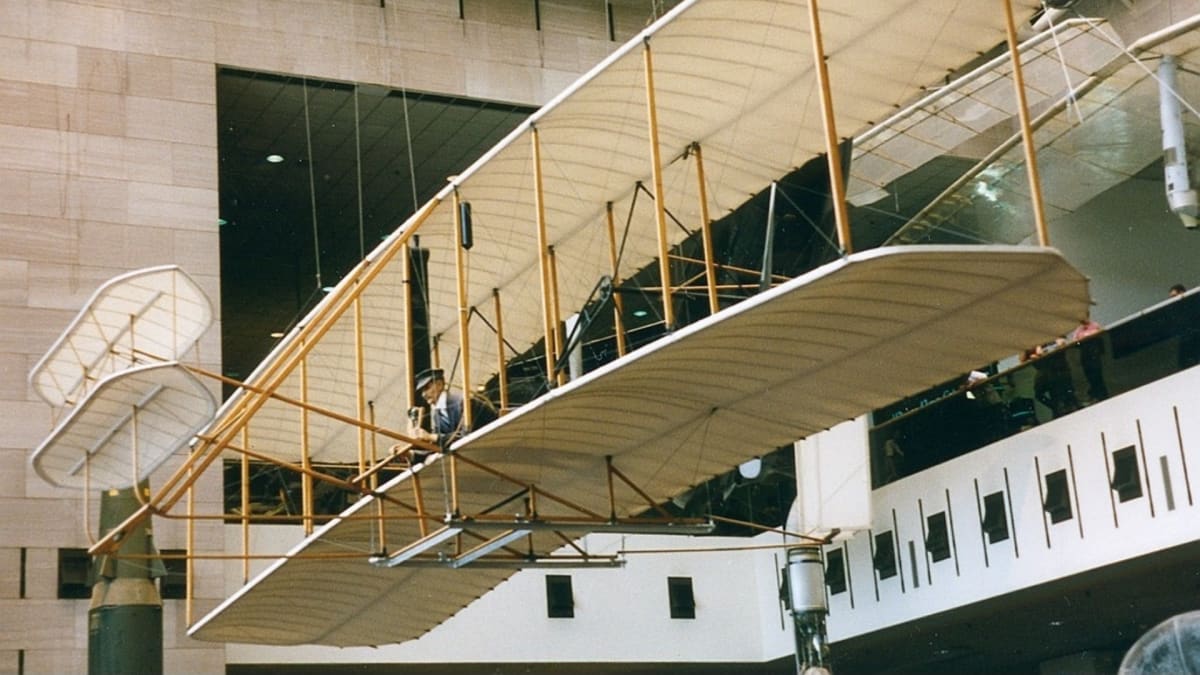 Wright Flyer v roce 1995 ve Smithsonově institutu