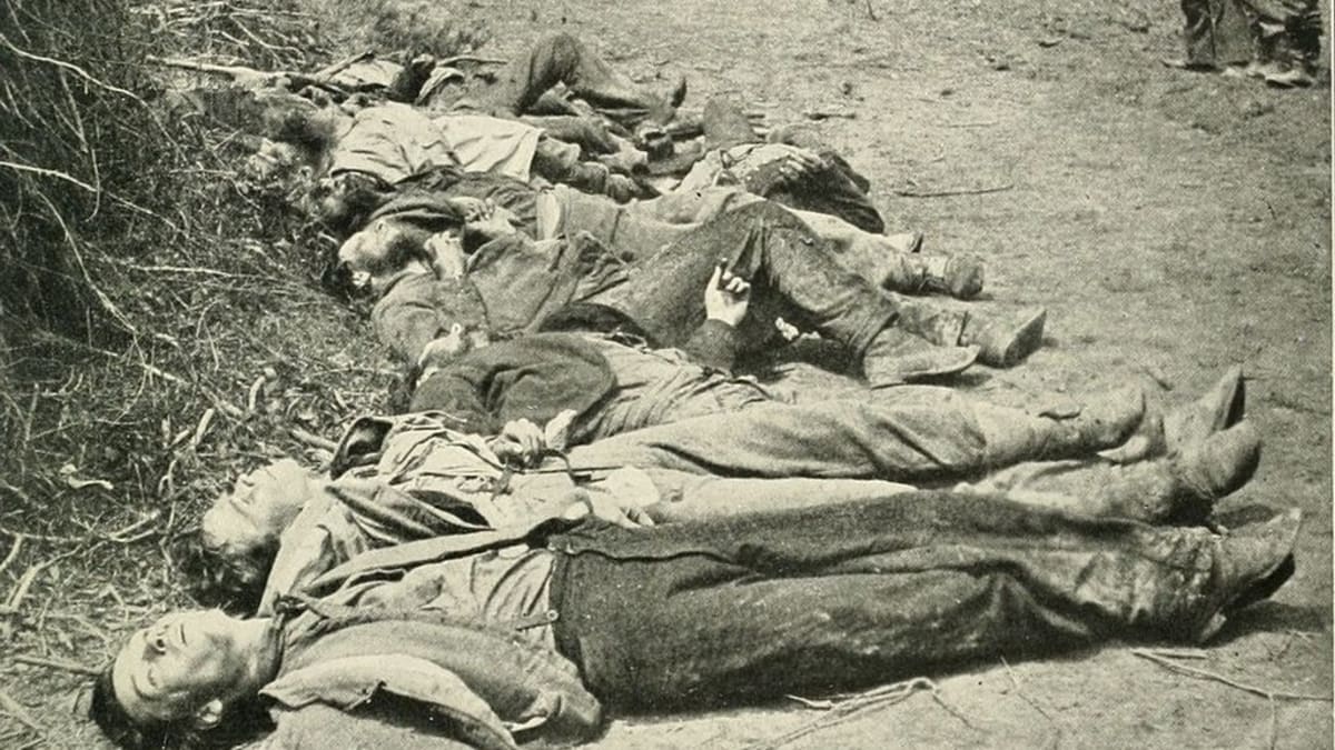 Padlí vojáci Konfederace po bitvě u Spotsylvanie
