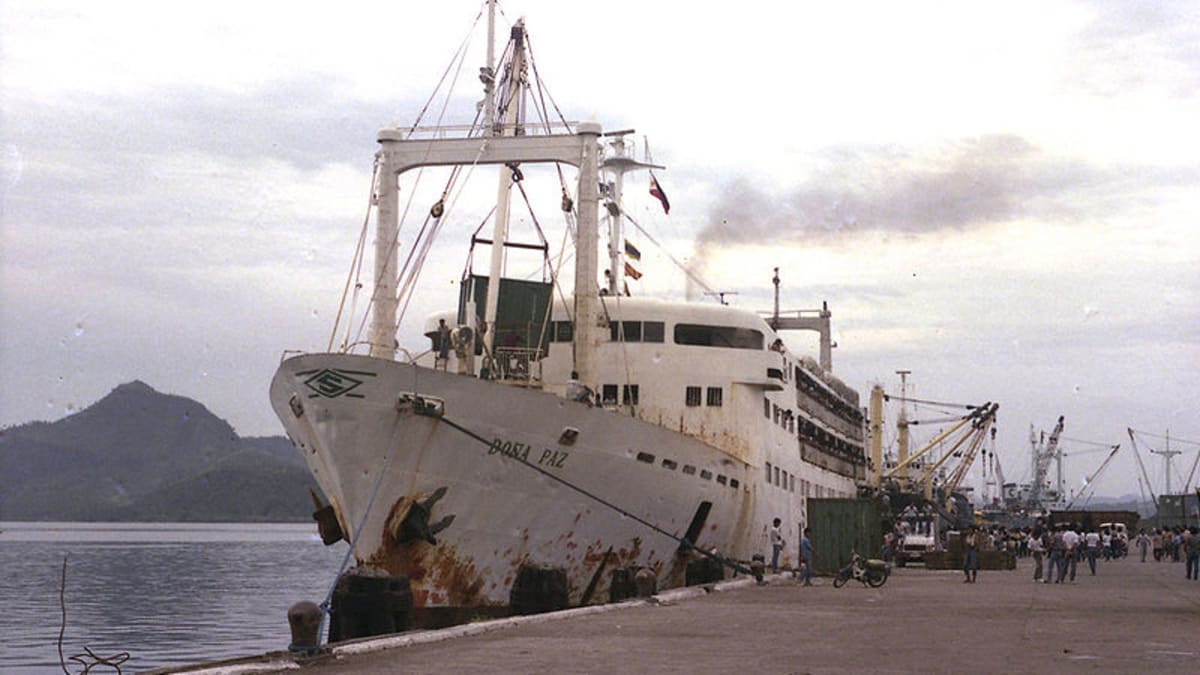 Doña Paz v Taclobanu - z více než 4000 cestujících přežilo jen 26